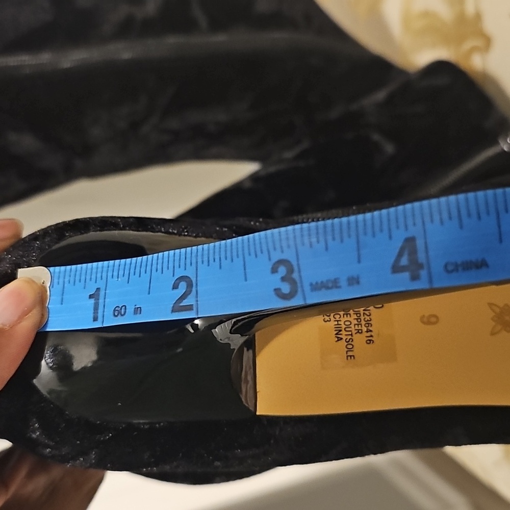 BCBGeneration Blk Women's Isra Velvet Inside Zipper Tall Boots NW/O BOX Sz 9 - Picture 15 of 16